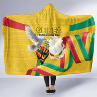 Guinea Independence Day Hooded Blanket Coat Of Arms With African Pattern - Wonder Print Shop