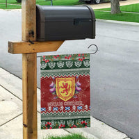Scotland Christmas Garden Flag The Royal Arms of Scotland With Thistle - Wonder Print Shop