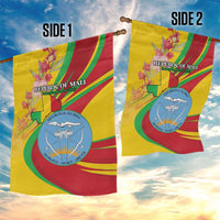 Mali Independence Day Garden Flag Coat Of Arms With Hibiscus Sabdariffa - Wonder Print Shop
