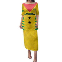 Custom Sao Tome and Principe Football Family Matching Puletasi and Hawaiian Shirt Go Champions - Yellow Ver