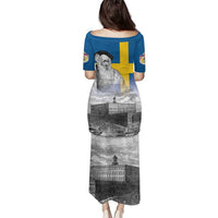 Sweden Sveriges Nationaldag Family Matching Puletasi and Hawaiian Shirt King Gustav Vasa with Stockholm Slott