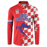 Custom Croatia Independence Day Button Sweatshirt Grunge Checkerboard Patterns With Map - Wonder Print Shop