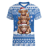 Scotland Highland Cow Christmas Women V-Neck T-Shirt Nollaig Chridheil Blue Winter - Wonder Print Shop