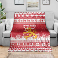 Finland Christmas Hannunvaakuna Blanket Hyvaa Joulua Nordic Snow Lion Red Version - Wonder Print Shop