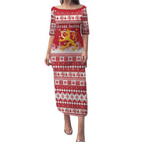 Finland Christmas Hannunvaakuna Puletasi Hyvaa Joulua Nordic Snow Lion Red Version - Wonder Print Shop