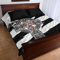 Isle of Man Celtic Cross Quilt Bed Set Triskelion Emblem - Wonder Print Shop
