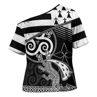 Brittany Ermine Celtic Cross Shoulder Shirt Black Celtic Triskels - Wonder Print Shop