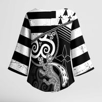Brittany Ermine Celtic Kimono Sleeve Blouse Black Celtic Triskels - Wonder Print Shop