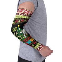 Six Seven Christmas Arm Sleeves Funny Santa and Green Hands - Wonder Print Shop