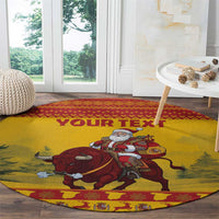 Personalized Spain Christmas Round Carpet Santa Riding Red Bull Feliz Navidad - Wonder Print Shop