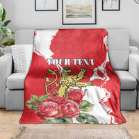 Personalized Luxembourg Goldcrest Regulus Blanket Red Roses