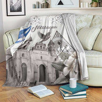 Nicaragua Leon Cathedral Blanket Motmot with Plumeria Style - Wonder Print Shop
