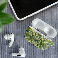 Indian Mandala Pattern AirPods Case Green Geometric Floral Mandala