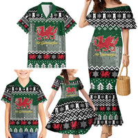 Caernarfonshire Wales Christmas Family Matching Mermaid Dress and Hawaiian Shirt Caernarfon Castle Red Dragon - Wonder Print Shop