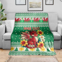 Personalized Wales Christmas Blanket Cute Red Welsh Dragon and Daffodils - Wonder Print Shop