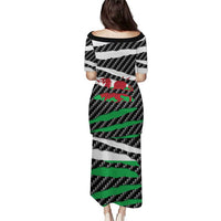 Wales Beast Puletasi Ripped Flag Graphic - Wonder Print Shop