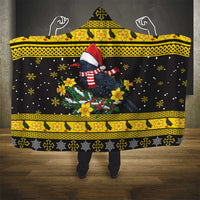 Flintshire Wales Christmas Hooded Blanket Welsh Red-billed Chough with Daffodil - Wonder Print Shop
