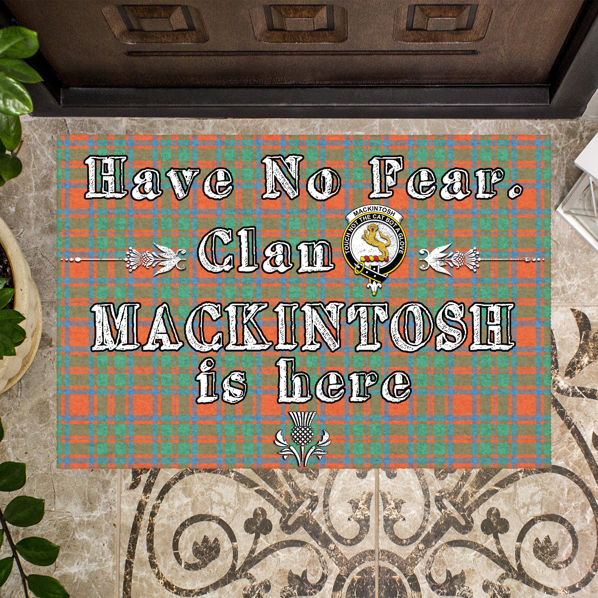 mackintosh-ancient-clan-tartan-door-mat-family-crest-have-no-fear-tartan-door-mat
