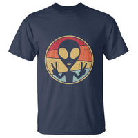 UFO Lover Funny Retro 80's Style Vintage Alien Space Gift T Shirt - Wonder Print Shop