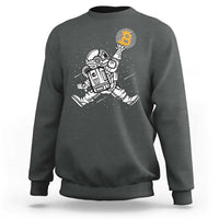 Funny Crypto Investing Sweatshirt Bitcoin HODL BTC Astronaut Trader