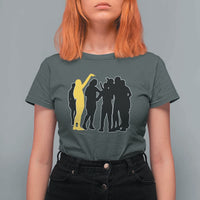 Viral Basketball Pointing Huddle T Shirt For Women Funny Women Sports Culture Meme Yellow Silhouette Graphic