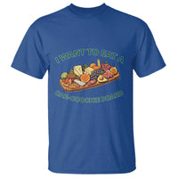 Funny Charcuterie Board T Shirt I Want To Eat A Car-Coochie Board Humor Mispronunciation Sarcasm - Wonder Print Shop