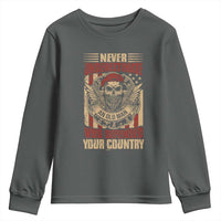 American Veteran Youth Sweatshirt Never Underestimate An Old Man Who Defended Your Country