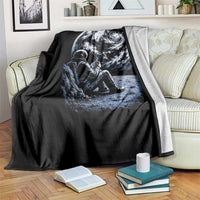 Astronaut Drinking Coffee On The Moon Graphic Throw Blanket Vintage Sci Fi Earth Horizon Space Explorer