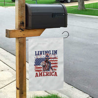 Living In America Funny Patriotic Heavyweight Boxer Garden Flag Vintage Distressed Flag Uncle Sam Hat Boxing Champion