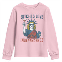 Funny 4th of July Statue of Liberty Cocktail Youth Sweatshirt Retro Bitches Love Independence