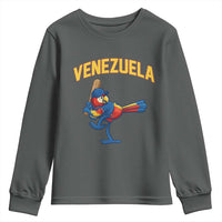 Venezuela Baseball Macaw Batter Youth Sweatshirt Ara Macao Guacamaya Venezuelan Pride