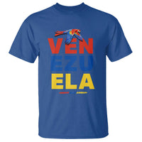 Venezuela Pride Flying Scarlet Macaw T Shirt Ara Macao Guacamaya Venezuelan Pride Tropical Bird