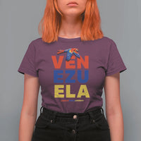 Venezuela Pride Flying Scarlet Macaw T Shirt For Women Ara Macao Guacamaya Venezuelan Pride Tropical Bird