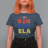Venezuela Pride Flying Scarlet Macaw T Shirt For Women Ara Macao Guacamaya Venezuelan Pride Tropical Bird