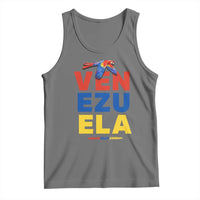 Venezuela Pride Flying Scarlet Macaw Tank Top Ara Macao Guacamaya Venezuelan Pride Tropical Bird