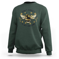 Don't Forget To Be Awesome Floral Bee Funny Bee Pun Inspirational Shirt, Bee T-shirt, Bee Lover Gift, Insect Shirts, Spiritual Shirt Sweatshirt - Wonder Print Shop