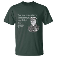 Funny Vintage Ship Captain Saying T Shirt No One Remembers the Icebergs You Did Not Hit Dark Humor