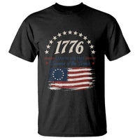 1776 Land of the Free Distressed Arch Graphic T Shirt Vintage Betsy Ross American Flag Stars Retro Patriotic