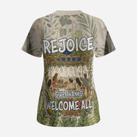 Sukkot Scrub Top Jewish Holiday Gratitude Dwells Here - Vintage Botanical Sukkah