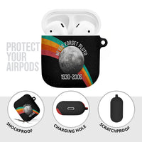 Never Forget Pluto 1930-2006 AirPods Case Vintage Retro Rainbow Planet Outer Space Astronomy Graphic Art