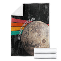 Never Forget Pluto Blanket Distressed Retro Space Astronomy Science