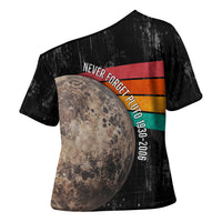 Never Forget Pluto Cross Shoulder Shirt Distressed Retro Space Astronomy Science