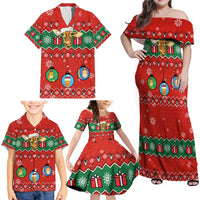 Lovely Giraffe Christmas Family Matching Off Shoulder Maxi Dress and Hawaiian Shirt Xmas Holiday Patterns - Wonder Print Shop