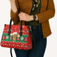 Lovely Giraffe Christmas Leather Bag Xmas Holiday Patterns - Wonder Print Shop