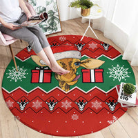 Lovely Giraffe Christmas Round Carpet Xmas Holiday Patterns - Wonder Print Shop