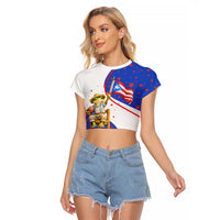 Puerto Rico Coquí Frog Football Fan Raglan Cropped T Shirt Whimsical Cartoon Style with Patriotic Elements
