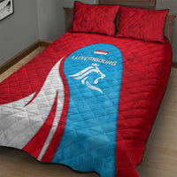 Luxembourg Quilt Bed Set with National Flag Colors and White Lion Crest Design