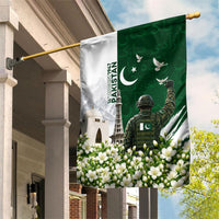 Pakistan Independence Day Garden Flag Patriotic Soldier Heritage Landmarks And Jasmine