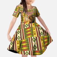 Equatorial Guinea Family Matching Off The Shoulder Long Sleeve Dress and Hawaiian Shirt with Lion Print and Traditional African Kente Patterns