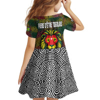 Togo Kid Short Sleeve Dress with Red Lion Head Design and Traditional African Pattern